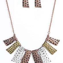 Load image into Gallery viewer, Paparazzi A Fan of the Tribe - Necklace.

