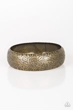 Load image into Gallery viewer, Garden Villa Brass Bracelet.

