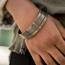 Load image into Gallery viewer, Big Mash Up - Brass Paparazzi Bracelet.
