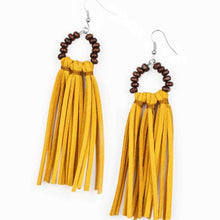 Load image into Gallery viewer, Easy To PerSUEDE - Yellow.
