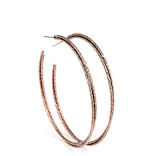 Load image into Gallery viewer, Curved Couture - Copper.

