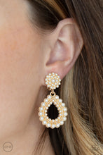 Load image into Gallery viewer, Paparazzi Discerning Droplets - Gold Earrings
