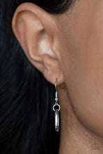 Load image into Gallery viewer, Paparazzi Lip Sync Links - Silver Necklace
