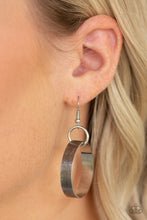 Load image into Gallery viewer, Paparazzi Big Hit - Silver Necklace.
