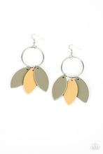 Load image into Gallery viewer, Paparazzi Leafy Laguna - Multi Earrings
