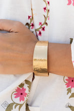 Load image into Gallery viewer, Paparazzi Coolly Curved - Gold Bracelet
