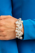 Load image into Gallery viewer, Paparazzi Fiercely 5th Avenue - January 2022 Complete Trend Blend
