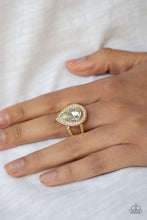 Load image into Gallery viewer, Hollywood Heirloom- Gold Ring.
