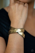 Load image into Gallery viewer, Under The SEQUINS Gold Urban Bracelet.
